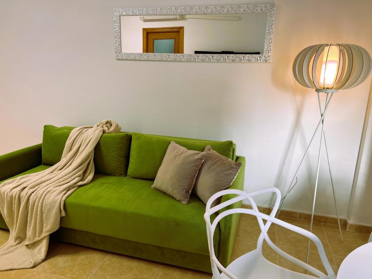 Holiday Suite Fragata ตอร์เรเวียคา ภายนอก รูปภาพ