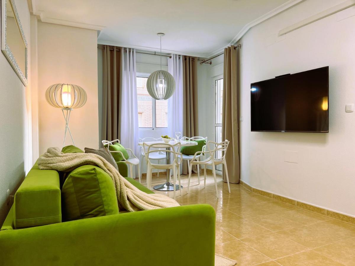 Holiday Suite Fragata ตอร์เรเวียคา ภายนอก รูปภาพ